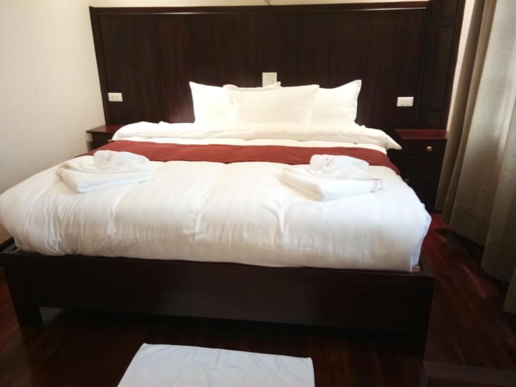 Singha Hotel Muang Xay Exterior photo