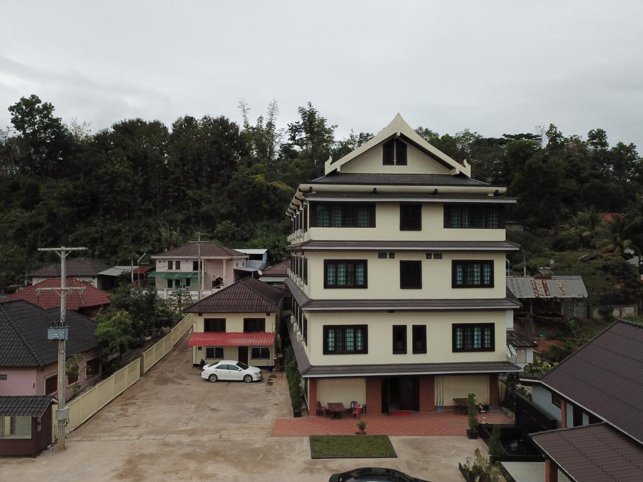Singha Hotel Muang Xay Exterior photo